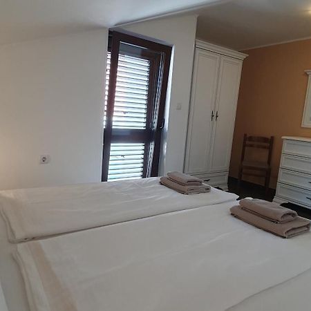 Apartments Marusic - Kristijan لوبار المظهر الخارجي الصورة